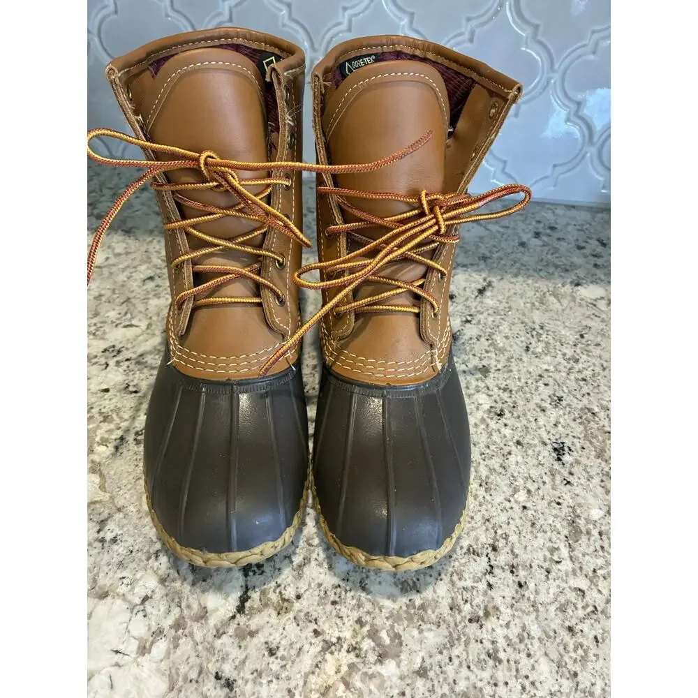 VTG L.L. Bean Boots Gore-Tex Thinsulate Lined Duck Boots 6